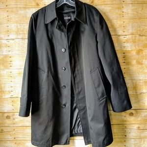 Austin Manor| Black Trench Coat | Mens | 38 Reg.